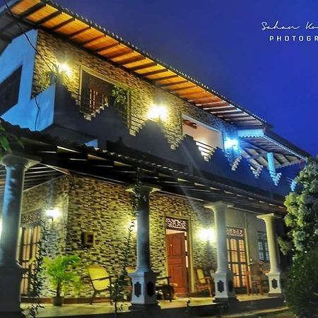 Deutsche Villa Hikkaduwa Exterior photo